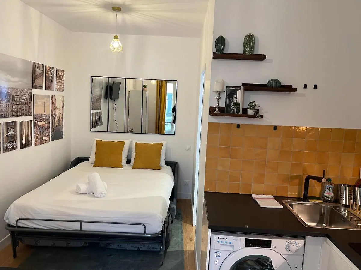 Tour Eiffel Apartment Paris France
