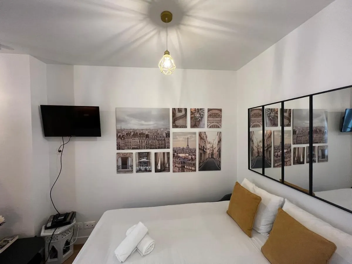 Tour Eiffel Apartment Paris